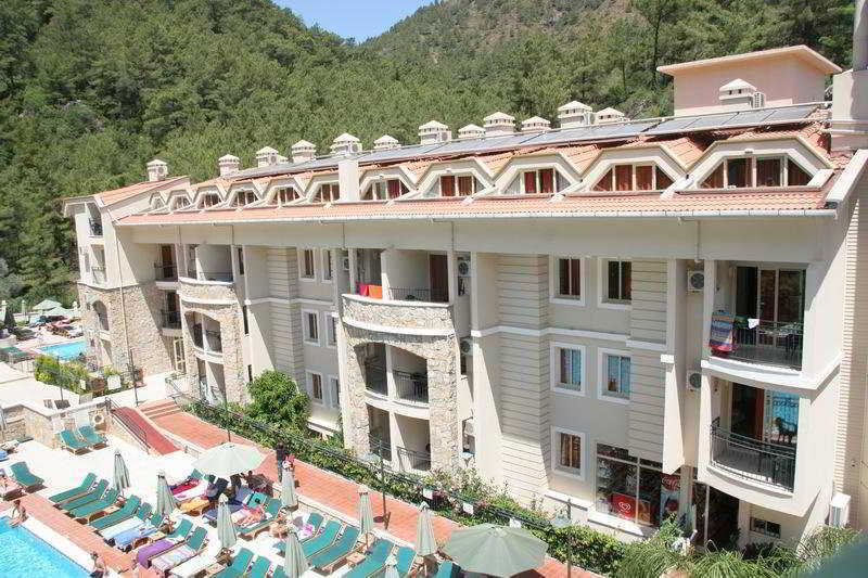 จูเลียน ฟอเรสต์ สวีท Hotel มาร์มาริส ภายนอก รูปภาพ